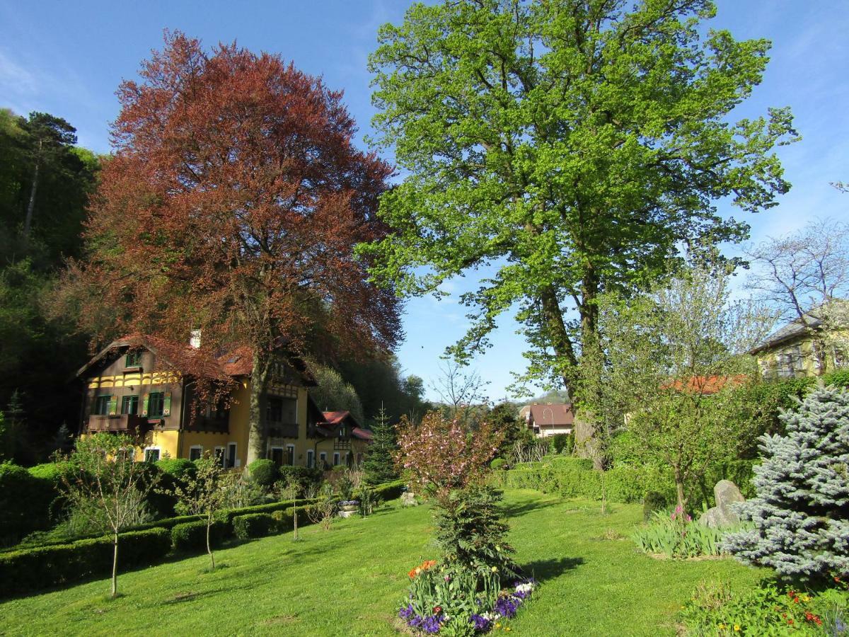 Villa Kreuthhof Appartements Клостернойбург Экстерьер фото