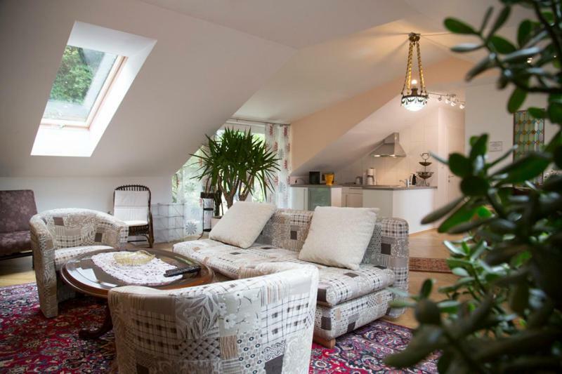 Villa Kreuthhof Appartements Клостернойбург Экстерьер фото